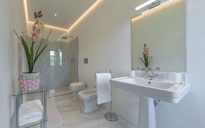 Palazzo Salieri- Weddings and Events: Badkamer