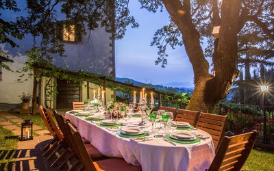 Palazzo Salieri- Weddings and: Buitenshuis