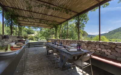 Villa Vistosa: Balcony / Terrace / Patio