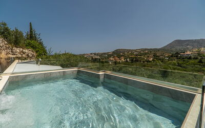 Villa Eftychia: Outdoor, Pool