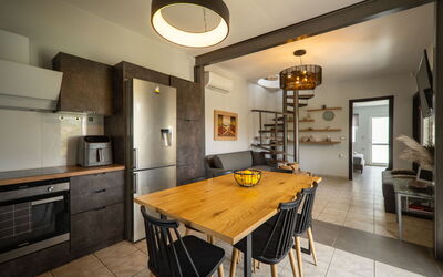 Villa Eftychia: Dining Room, Kitchen