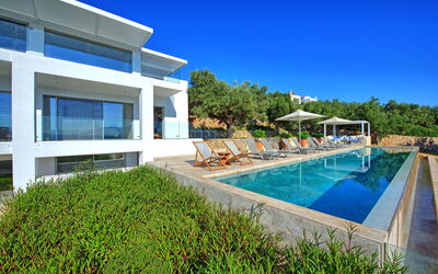 Villa Bluewhite: all'aperto, Estate, Giardino, Piscina