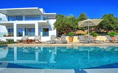 Villa Bluewhite: all'aperto, Estate, Giardino, Piscina