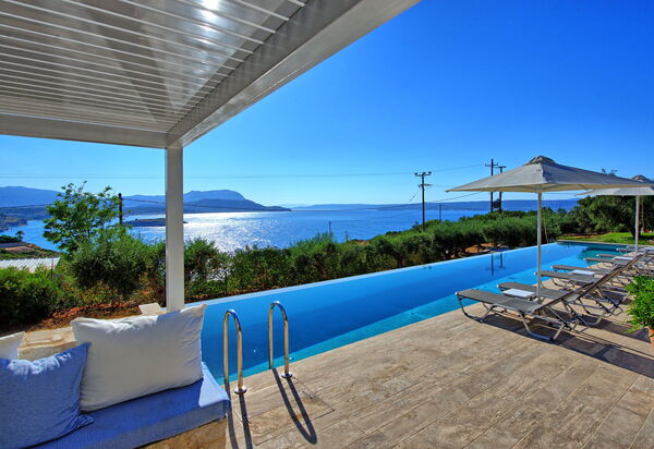 Villa Bluewhite: Outdoor, Pool, Scenic View
