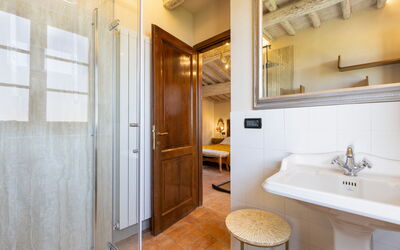 Villa San Michele: Badkamer