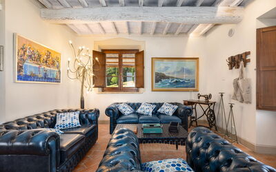 Villa San Michele: Woonkamer