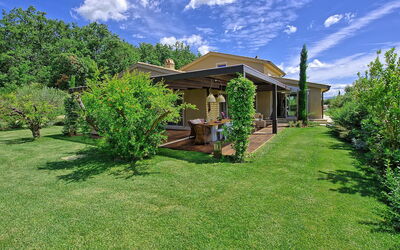 Villa Dora: Garden