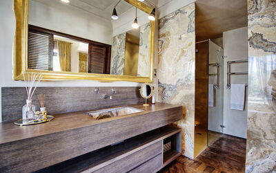 Villa Dora: Bathroom