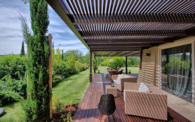Villa Dora: Garden