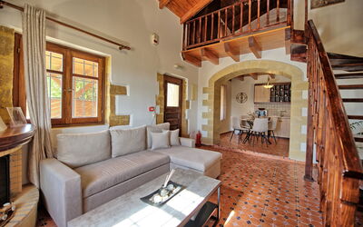 Villa Romantic Sevi: Living Room