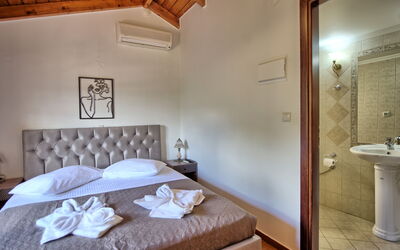 Villa Romantic Sevi: Bedroom