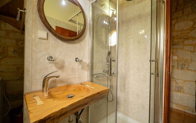 Villa Vrisses: Bathroom