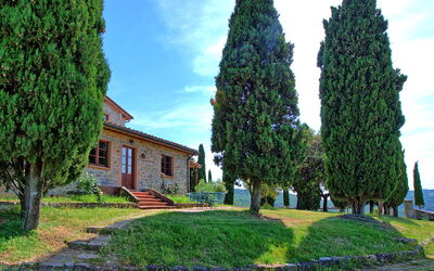 Casale Santa Francesca: all'aperto, Esterni, Giardino