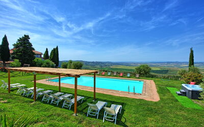Casale Santa Francesca: all'aperto, Giardino, Piscina, Vista Panoramica