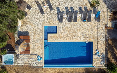 Beachfront Villa Seasun: Pool