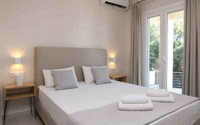 Beachfront Villa Seasun: Bedroom