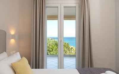 Beachfront Villa Seasun: Bedroom