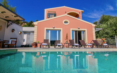 Villa Jewel: bassin, Extérieur