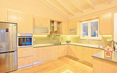 Villa Jewel: Cuisine