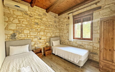 Villa Nipos: Bedroom