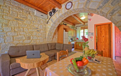 Villa Nipos: Dining Room, Kitchen, Living Room