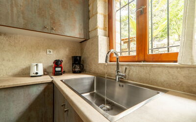 Villa Nipos: Kitchen