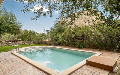 Villa Nipos: Outdoor, Pool