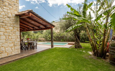 Villa Nipos: Garden, Outdoor, Pool
