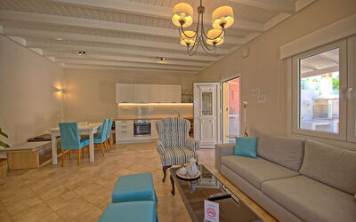 Beach Villa Joanna: Cucina, Sala da pranzo, Soggiorno