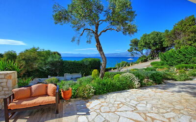 Beachfront Villa Seawave: Garden, Outdoor, Scenic View