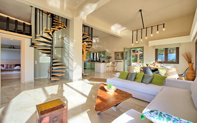 Beachfront Villa Seawave: Dining Room, Living Room