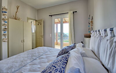Beachfront Villa Seawave: Bedroom