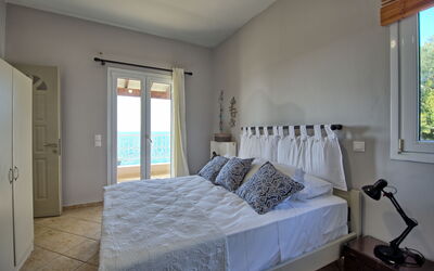 Beachfront Villa Seawave: Bedroom