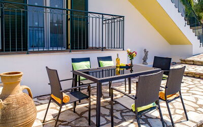 Villa di Giovanni: all'aperto