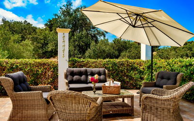 Villa di Giovanni: all'aperto, Giardino