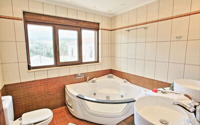 Acharavi Beach Villa: Badkamer