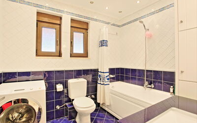 Acharavi Beach Villa: Badkamer