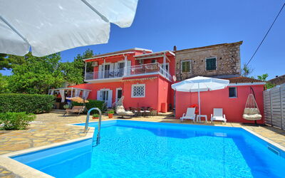 Villa Giador: Outdoor, Pool