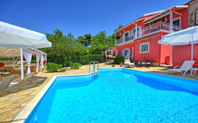 Villa Giador: Outdoor, Pool