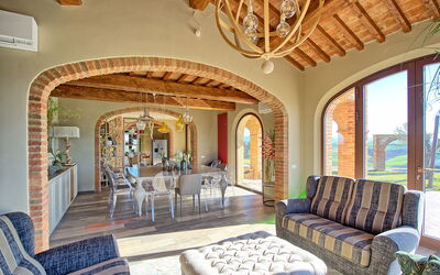 Villa Massimiliano: Dining Room, Living Room