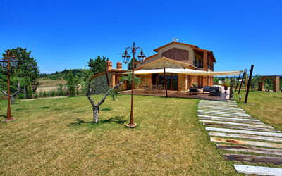 Villa Massimiliano: Garden, Outdoor