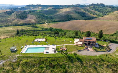 Villa Massimiliano: Garden, Outdoor, Pool, Scenic View
