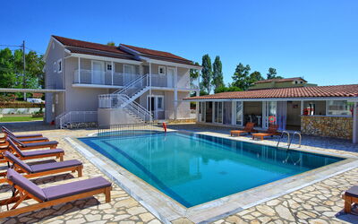 Sidari Beach Villa: Pool