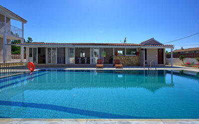 Sidari Beach Villa: Pool