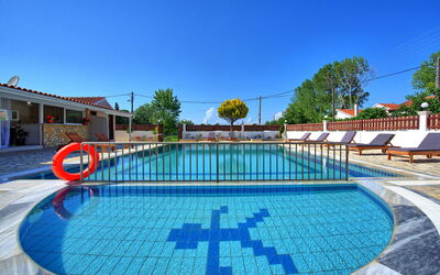 Sidari Beach Villa: Pool