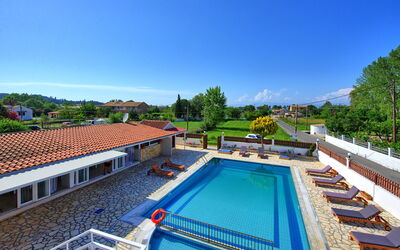 Sidari Beach Villa: Pool, Scenic View