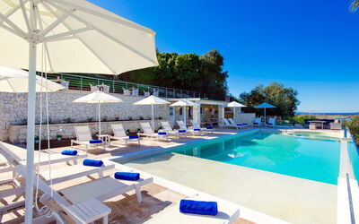 Villa Corfu Panorama: bassin, Extérieur