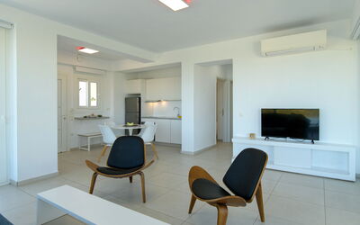 Villa Nafsika: Living Room