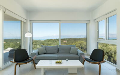 Villa Nafsika: Living Room