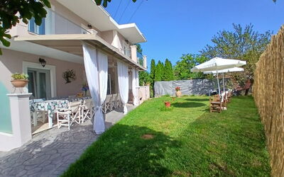 Villa Maria: all'aperto, Giardino